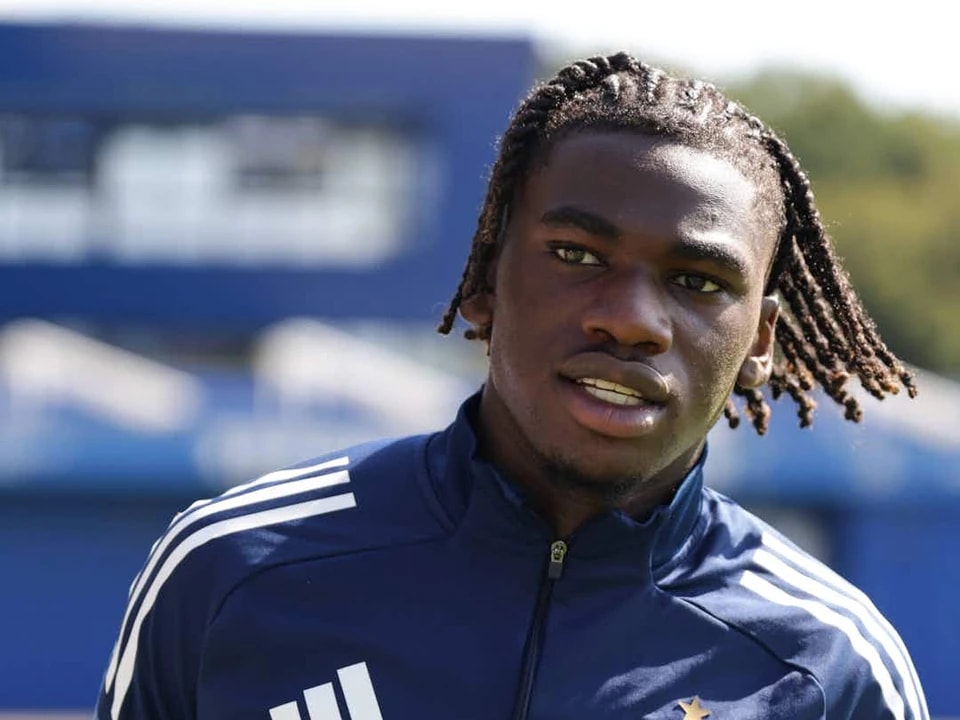 位边锋的情, 在球场上这