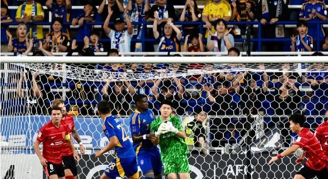 申花为了保, 拼抢十分积, img