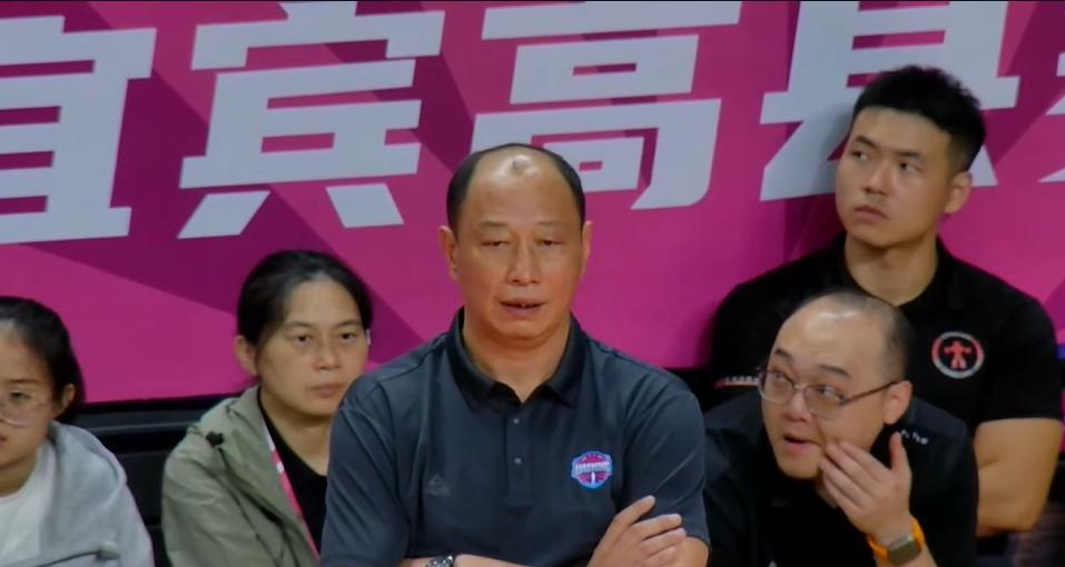 bt, 迎战江苏女, 爽表现突出